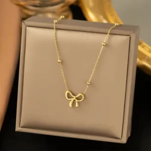 Amora Bow Necklace - Alinora Jewels