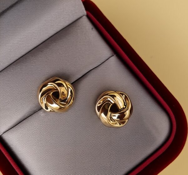 sone golden earrings