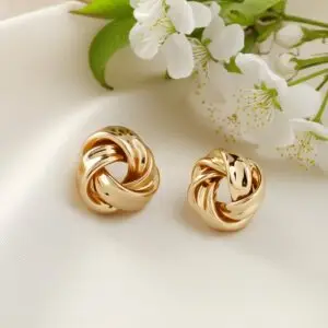 sone golden earrings