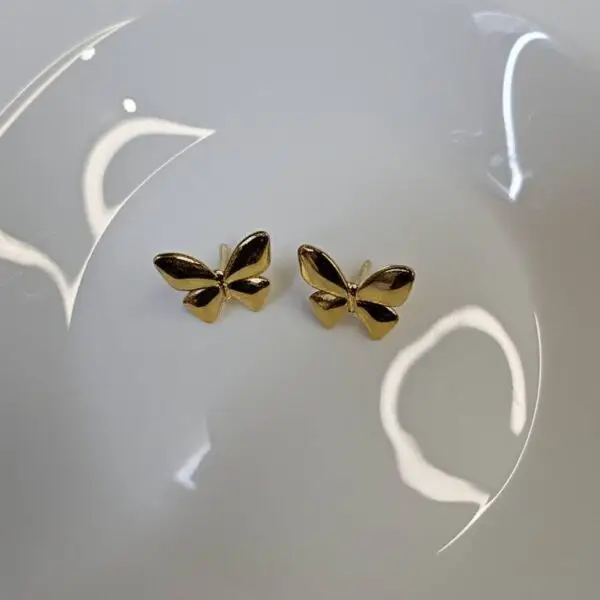 minola silver earrings