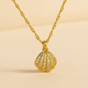 18k gold plated sea shell pendant