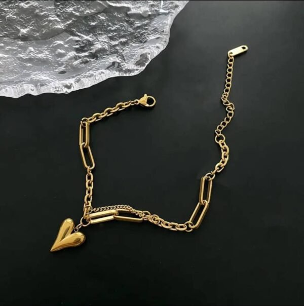 Versatile 2 in 1 Heart Anklet & Bracelet - Alinora Jewels - Image 3