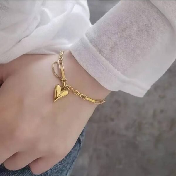 Versatile 2 in 1 Heart Anklet & Bracelet - Alinora Jewels - Image 5